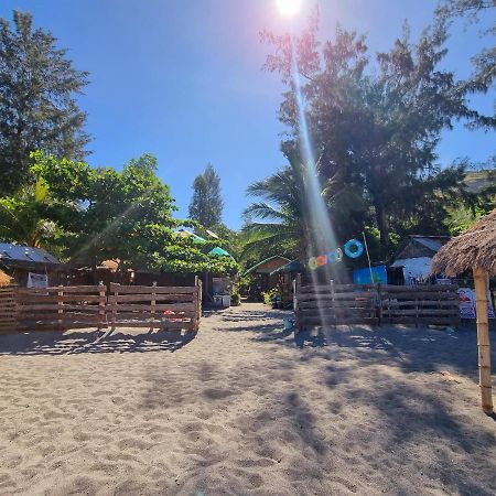 Prince Ludwig Beach Resort Сан-Антонио Экстерьер фото
